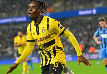 星空体育app-NBA火箭队球队建设历程与阵容调整策略分析