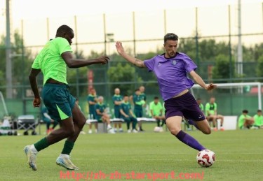 星空体育app-世俱杯替补登场球员对球权分配变化影响机制研究